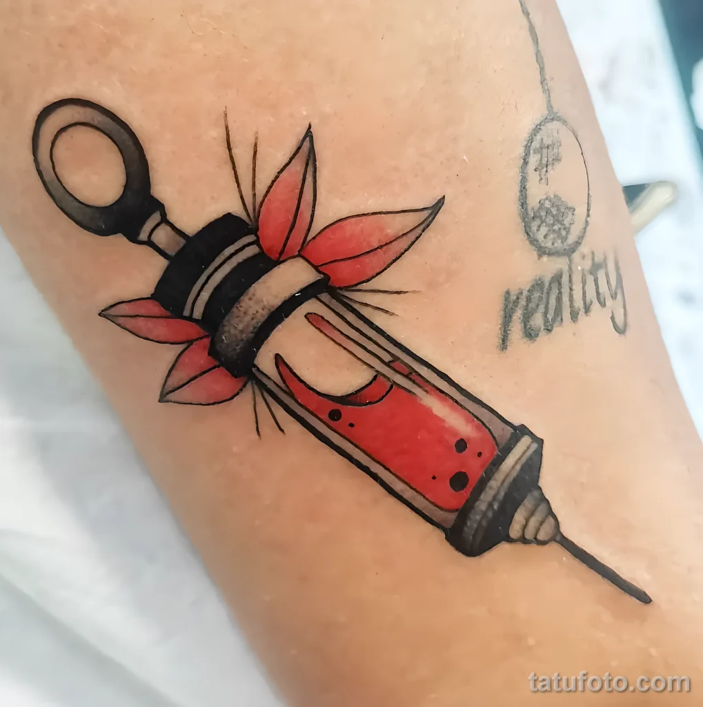 Значение тату шприц - пример рисунка тату №56 - tatufoto.com