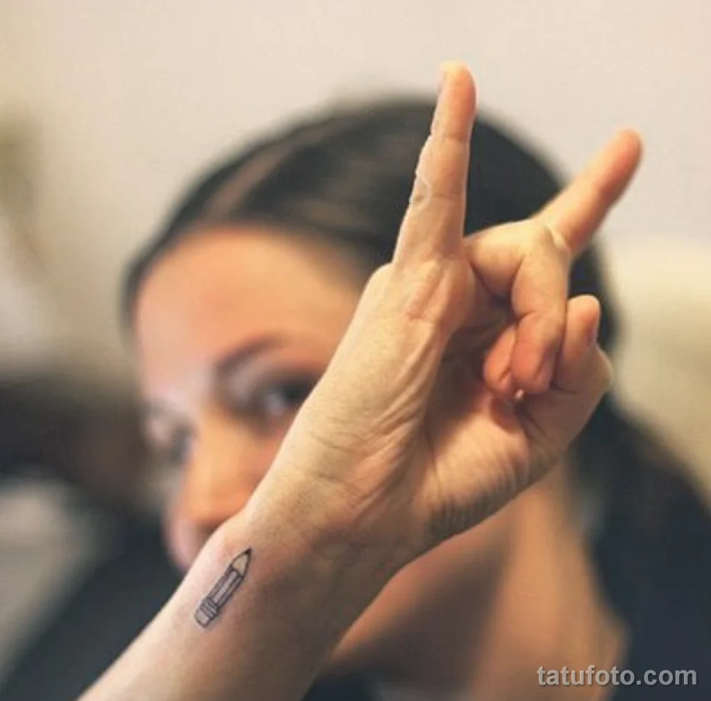 Пример рисунка тату карандаш №04 - tatufoto.com