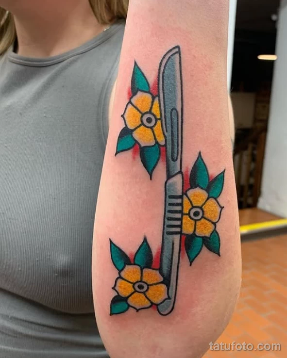 Пример рисунка тату скальпель- для хирурга №15 - tatufoto.com