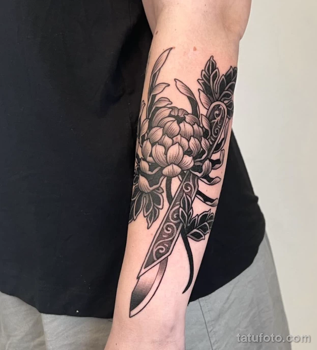 Пример рисунка тату скальпель- для хирурга №20 - tatufoto.com