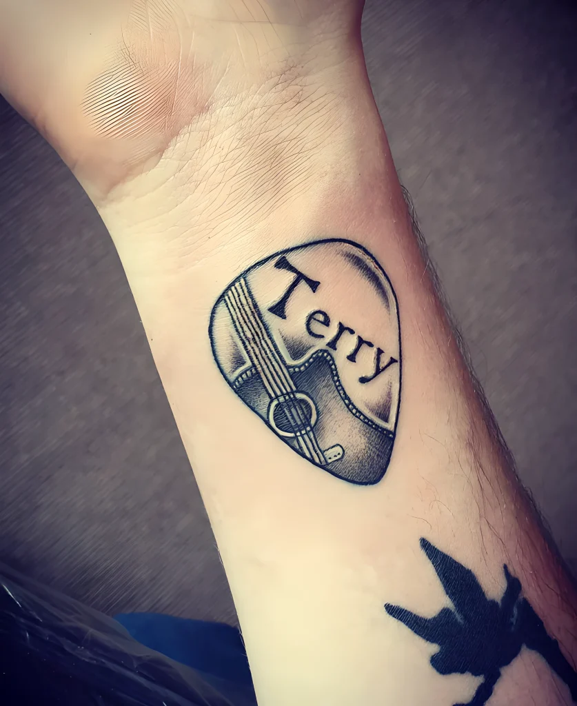 тату-медиатор-пример-рисунка-тату-для-tatufoto-com-8