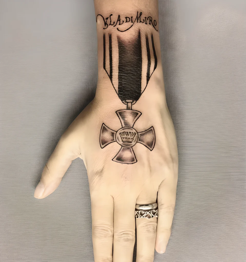 тату-орден-или-медаль-пример-рисунка-тату-для-tatufoto-com-12