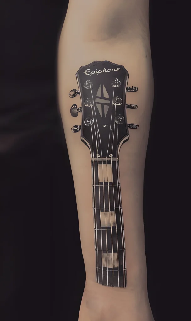 тату-электрогитара-пример-рисунка-тату-на-фото-для-tatufoto-com-15