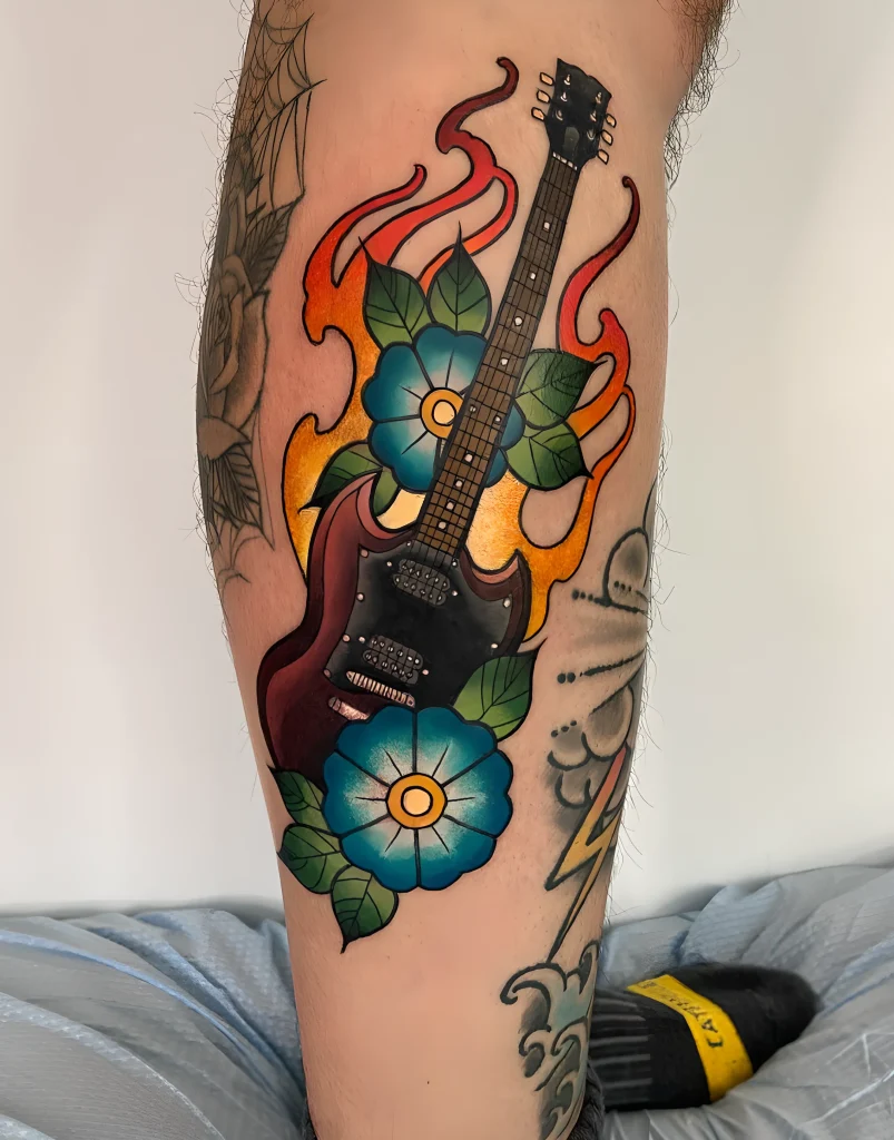тату-электрогитара-пример-рисунка-тату-на-фото-для-tatufoto-com-9