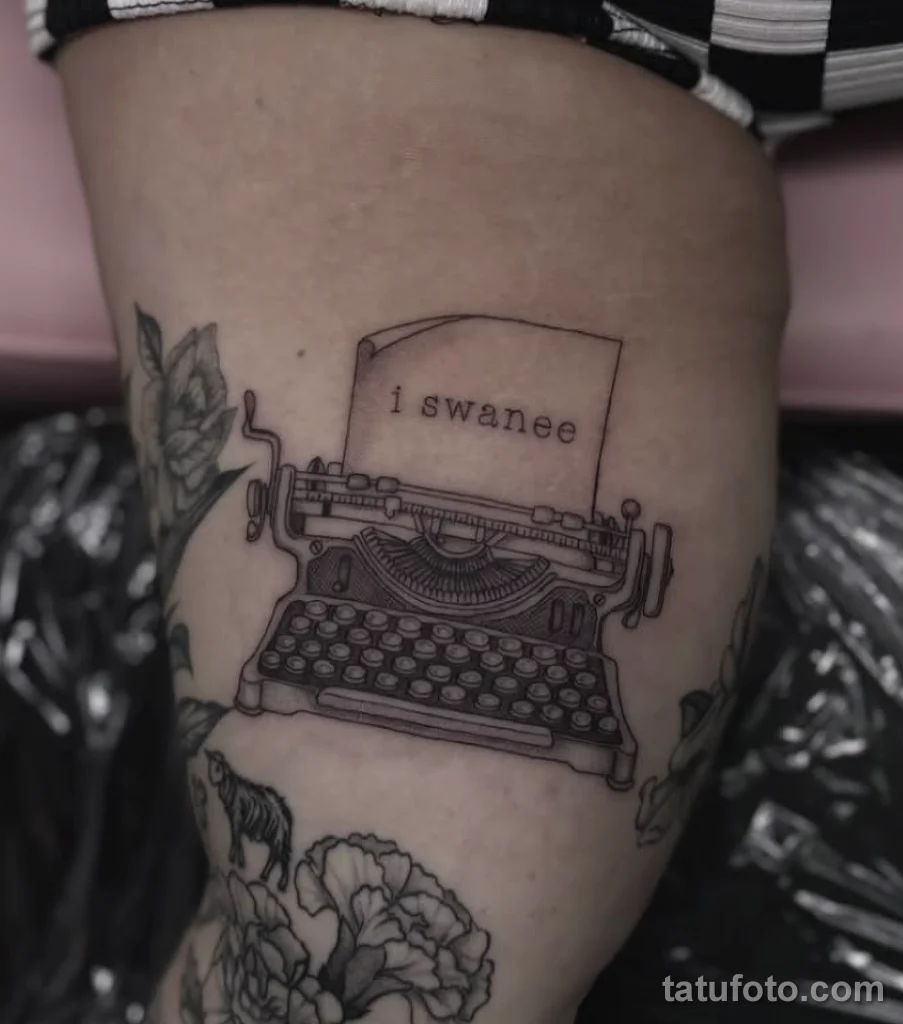 Пример рисунка тату пишущая машинка №08 - tatufoto.com
