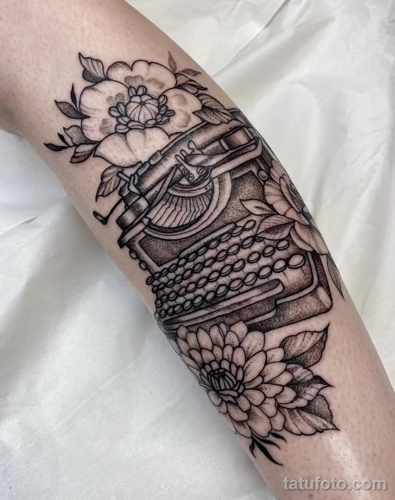 Пример рисунка тату пишущая машинка №20 - tatufoto.com