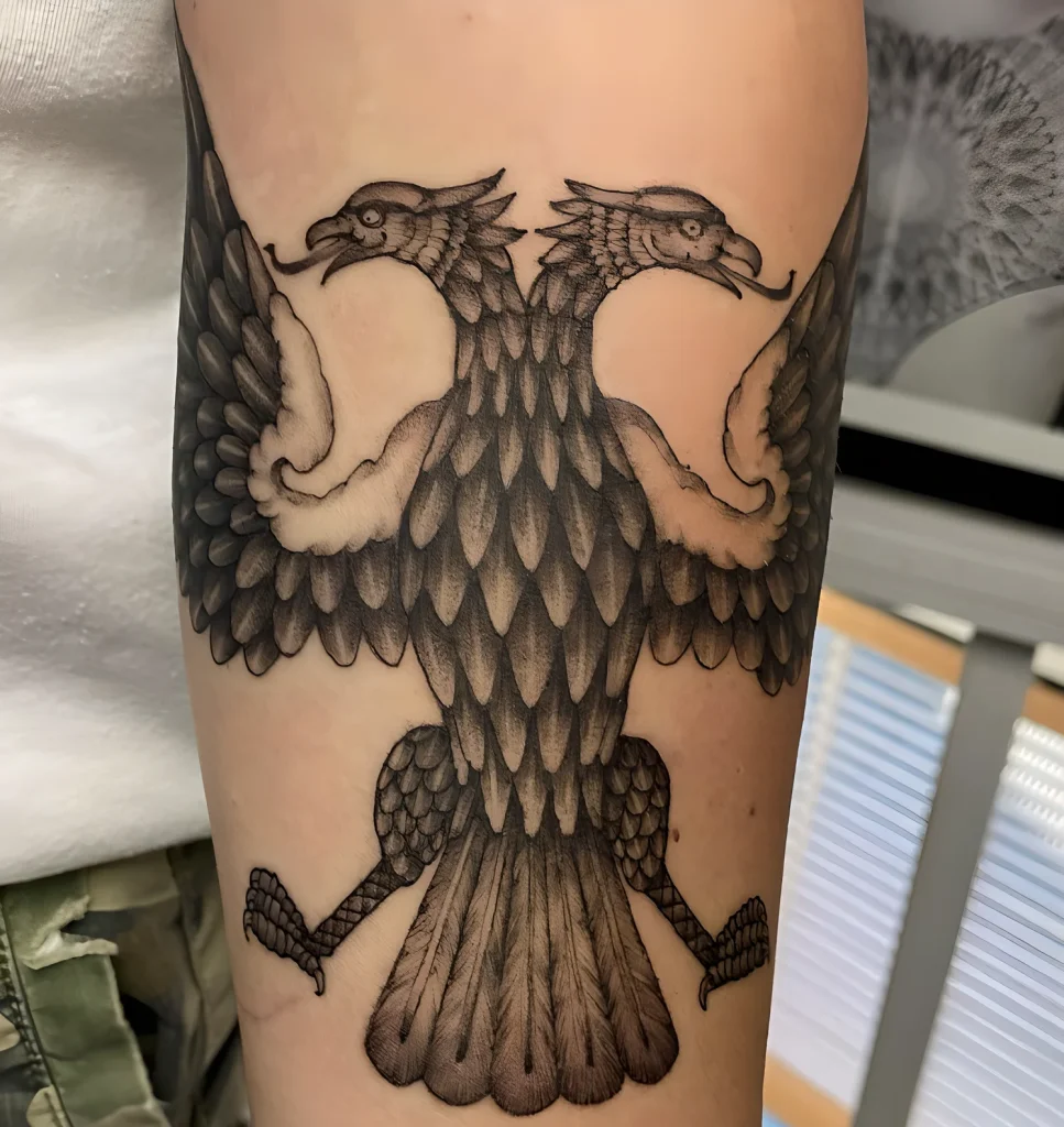 тату-двуглавый-орел-пример-рисунка-тату-для-tatufoto-com-6
