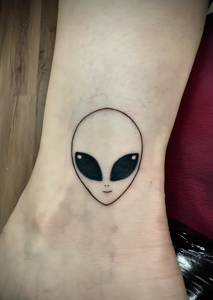тату-инопланетянин-пришелец-пример-рисунка-тату-для-tatufoto-com-1