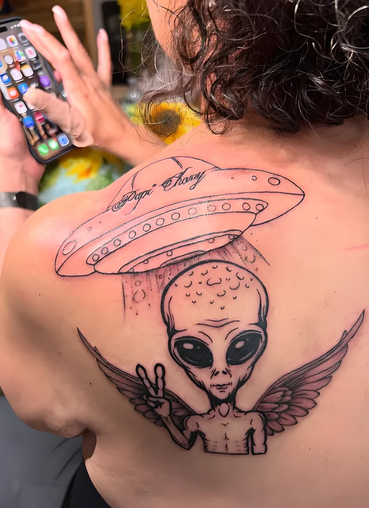 тату-инопланетянин-пришелец-пример-рисунка-тату-для-tatufoto-com-11
