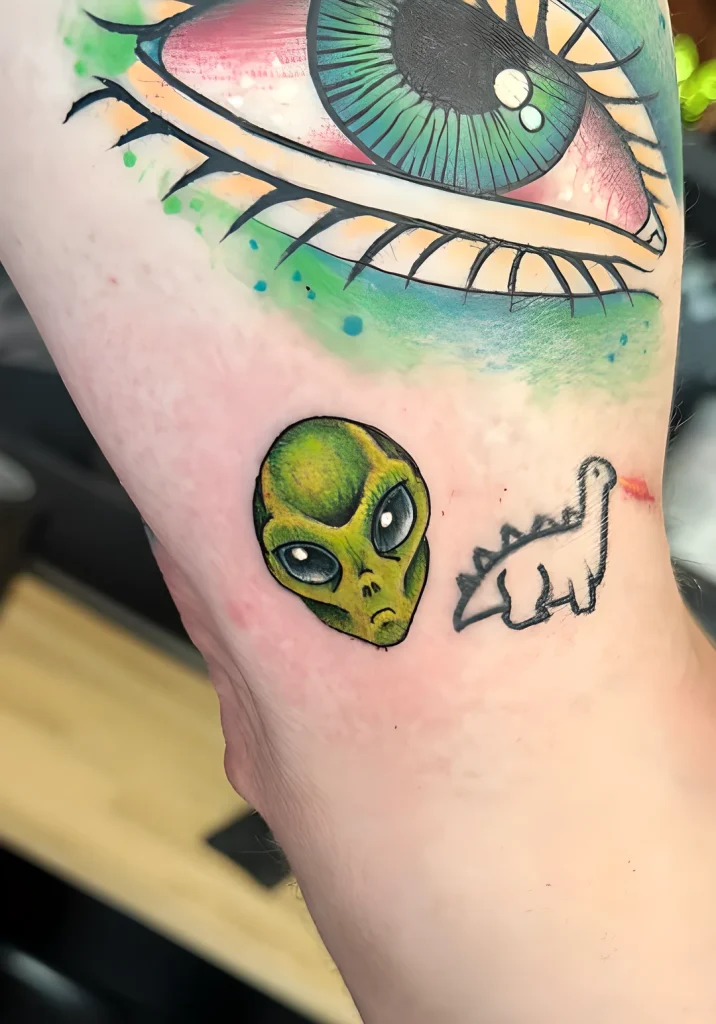 тату-инопланетянин-пришелец-пример-рисунка-тату-для-tatufoto-com-12