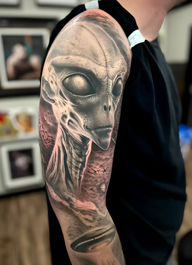тату-инопланетянин-пришелец-пример-рисунка-тату-для-tatufoto-com-25