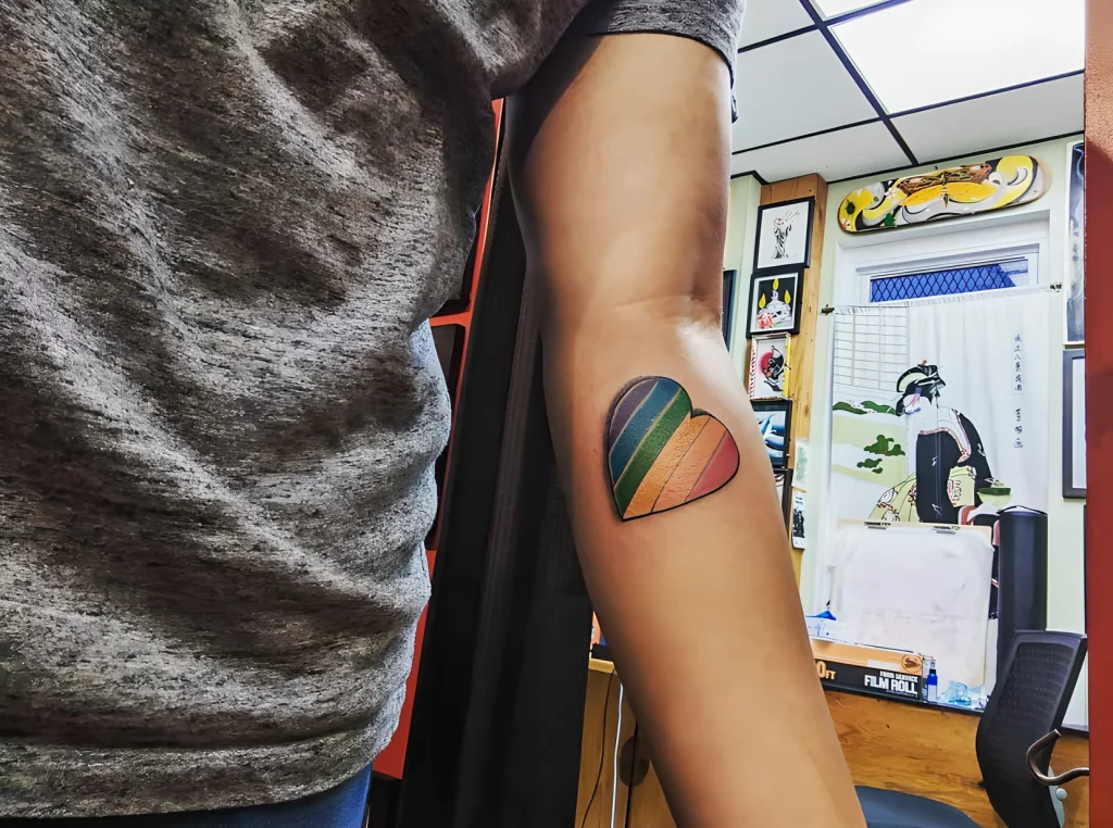 тату-радужный-флаг-пример-рисунка-тату-для-tatufoto-com-22