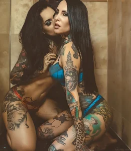 Makani Terror, тату-модель, девушка с масштабными татуировками в стиле реализм, портреты, хоррор, веганство