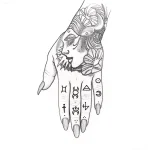 Черно-белая татуировка на ладони с изображением женского профиля, окруженного спиралями и мистическими символами, выполненная в графическом стиле.