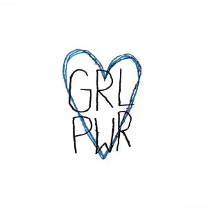 Минималистичная татуировка на ягодице: надпись 'GRL PWR' внутри контура сердца, выполненная синими чернилами.