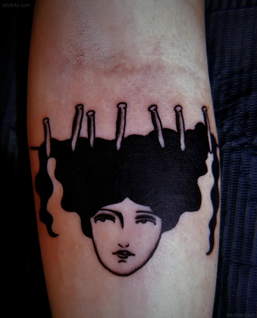 Image de la section 'Image supplémentaire 2' dans l'article sur la signification du tatouage pince à linge (le nom doit commencer par