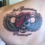 Татуировка крылья с черепом и беретом, надпись "2nd Generation Paratrooper"