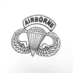 Эскиз татуировки: Крылья ВДВ с парашютом и надписью AIRBORNE