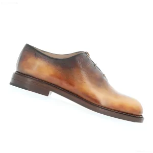 Элегантный мужской оксфорд Berluti Alessandro 1895 с эффектом старения и глубоким градиентом цвета