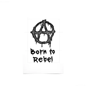 Эскиз татуировки символа анархии с каплями краски и надписью "Born to Rebel"