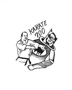 Чёрно-белый эскиз татуировки с надписью KARATE 700, где Бэтмен в костюме падает от удара мастера карате в кимоно — динамичная сцена с комическим эффектом