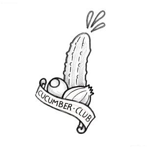 Черно-белый эскиз татуировки с огурцом, луком и лентой с надписью CUCUMBER CLUB — идеальный вариант для празднования Всемирного дня огурца 14 июня
