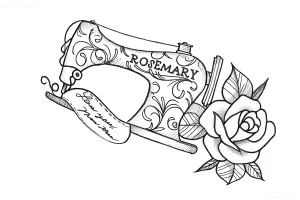 Черно-белый эскиз татуировки в стиле нью-скул с изображением старинной швейной машинки с надписью Rosemary, ленты с текстом и цветка розы