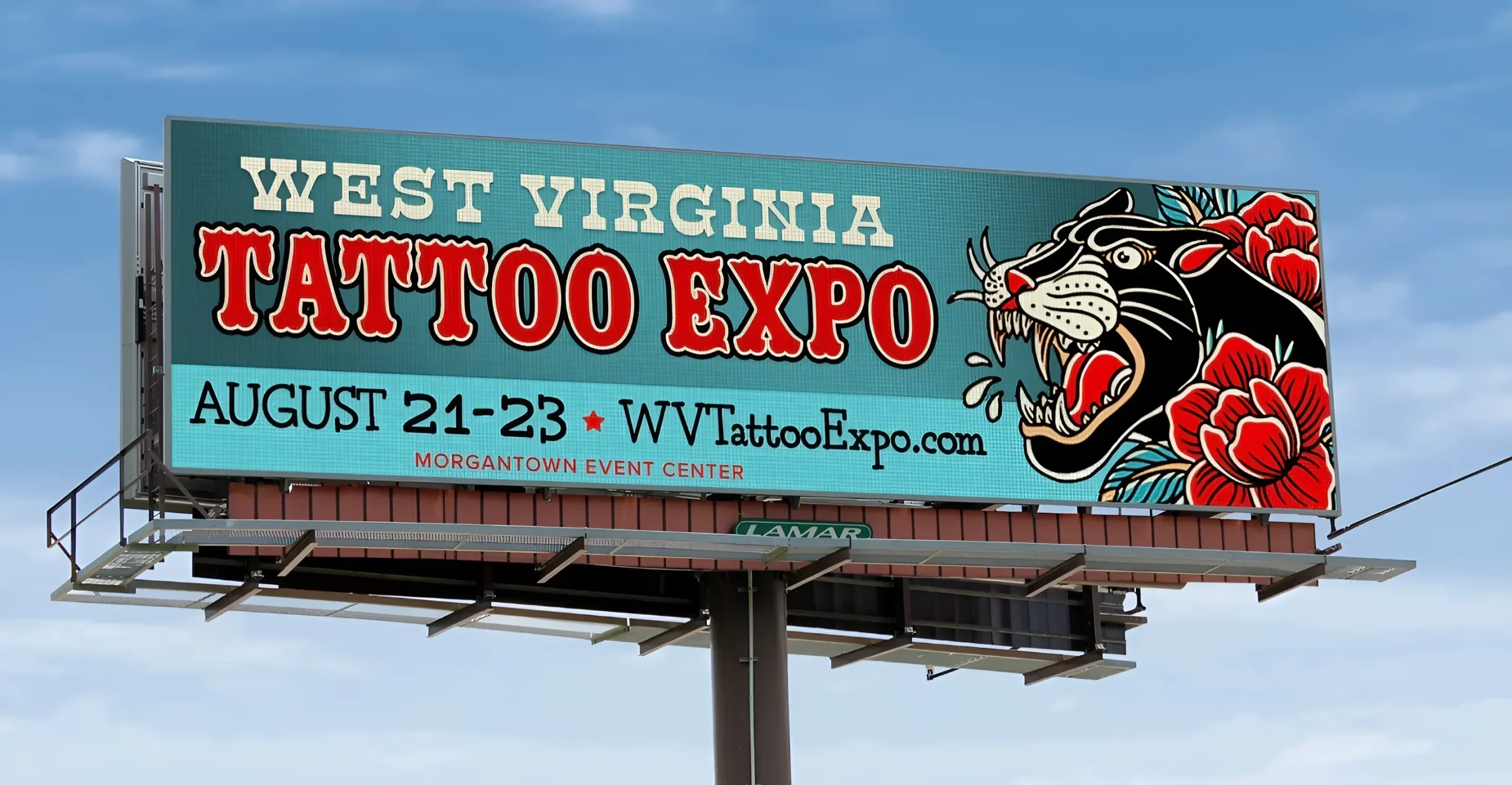 Большой дорожный щит с анонсом West Virginia Tattoo Expo, стилизованный под тату-арт с изображением рыкающего пантеры и красных роз.