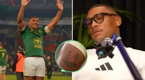 Коллаж: слева Дамиан Виллемсе в зелёной форме Springboks с логотипом FNB поднимает руки к трибунам, справа его портрет в тёмных очках и белой футболке Adidas, в центре круглый вырез с татуировкой на предплечье — два палочных человечка и надпись