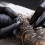 фото процесса нанесения тату 07.12.2018 №014 - tattooing process - tatufoto.com