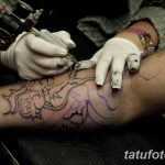 фото процесса нанесения тату 07.12.2018 №049 - tattooing process - tatufoto.com