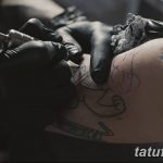 фото процесса нанесения тату 07.12.2018 №061 - tattooing process - tatufoto.com