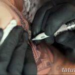 фото процесса нанесения тату 07.12.2018 №099 - tattooing process - tatufoto.com