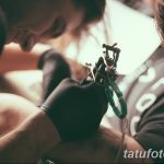 фото процесса нанесения тату 07.12.2018 №102 - tattooing process - tatufoto.com