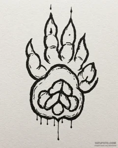 Tattoo design: a bear's paw print, with veles... - эскиз тату (№1752896003_0, 19.07.2025 03:33) — Tatufoto.com